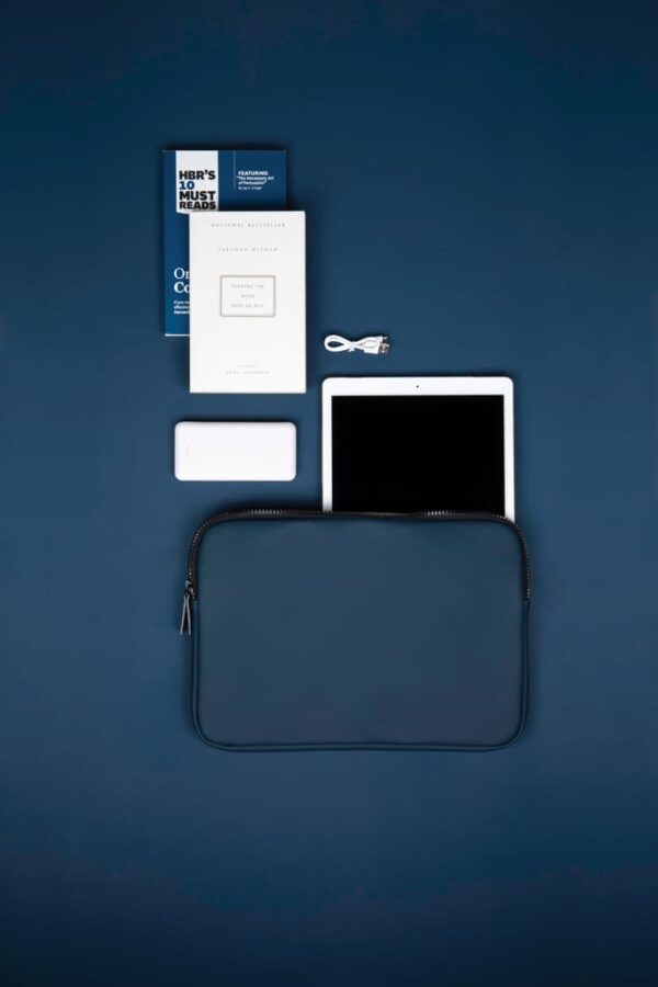 Baltimore Laptop Case 15" - Navy - Image 7