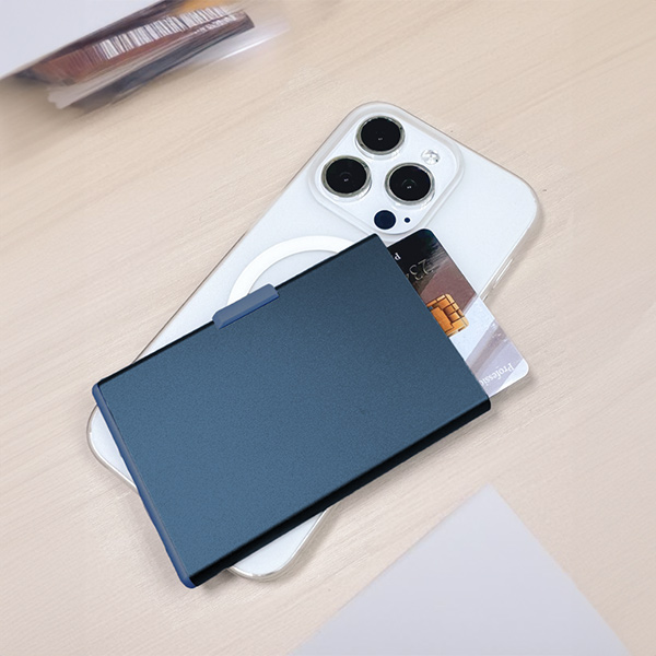 Magnetic Aluminium Card Holder - Image 6