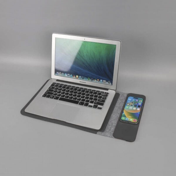 Laptop Sleeve With 15W Magnetic Charger - Image 5