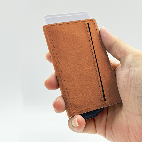 RFID & NFC Blocking Magnetic Aluminium Card Holder - Image 3